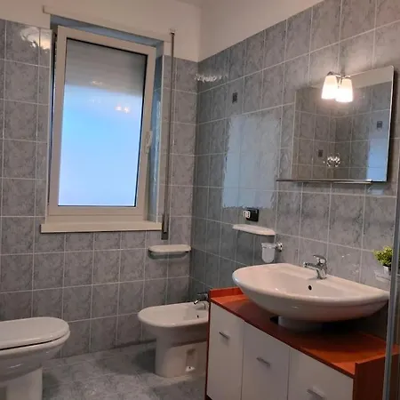 Appartamento Casa Quinto Piano - Moderno Con Garage Privato
