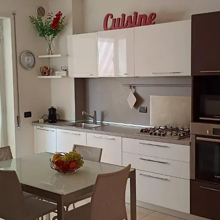 Apartment Casa Quinto Piano - Moderno Con Garage Privato *